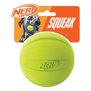 NERF 3.8IN RUBBER CLASSIC SQUEAK BALL -GREEN